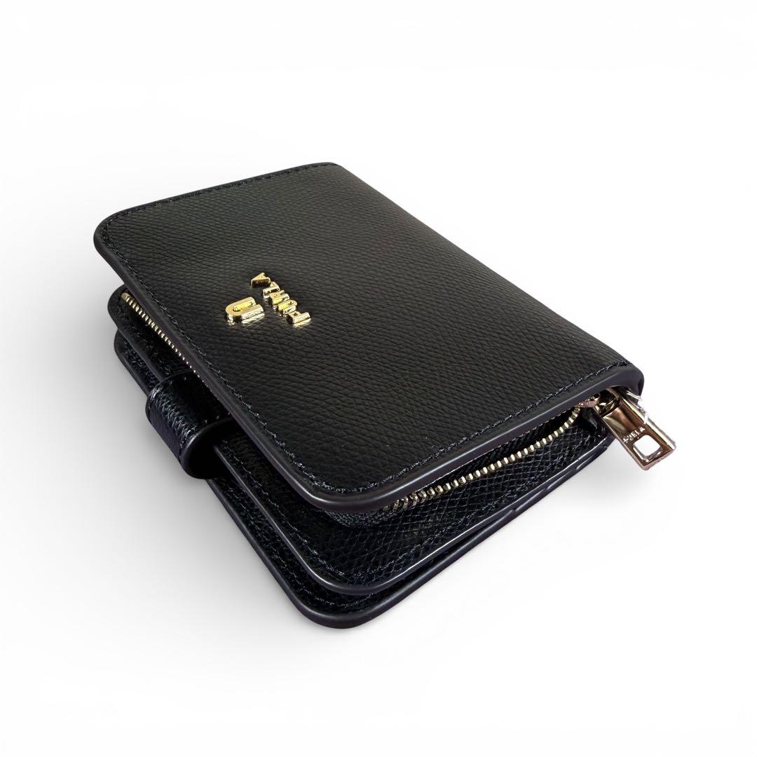 【新品】FURLA 二つ折り財布 ブラック 黒 レザー ゴールド金具 シボ革