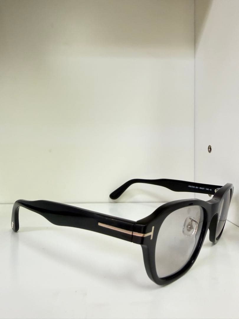 TOM FORD TF5782-D-B 度なしサングラス　お値引き依頼機能ok