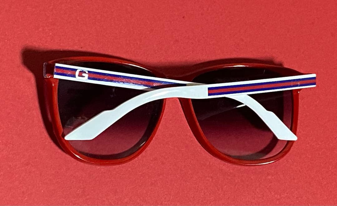 Gucci グッチ サングラス レッド
