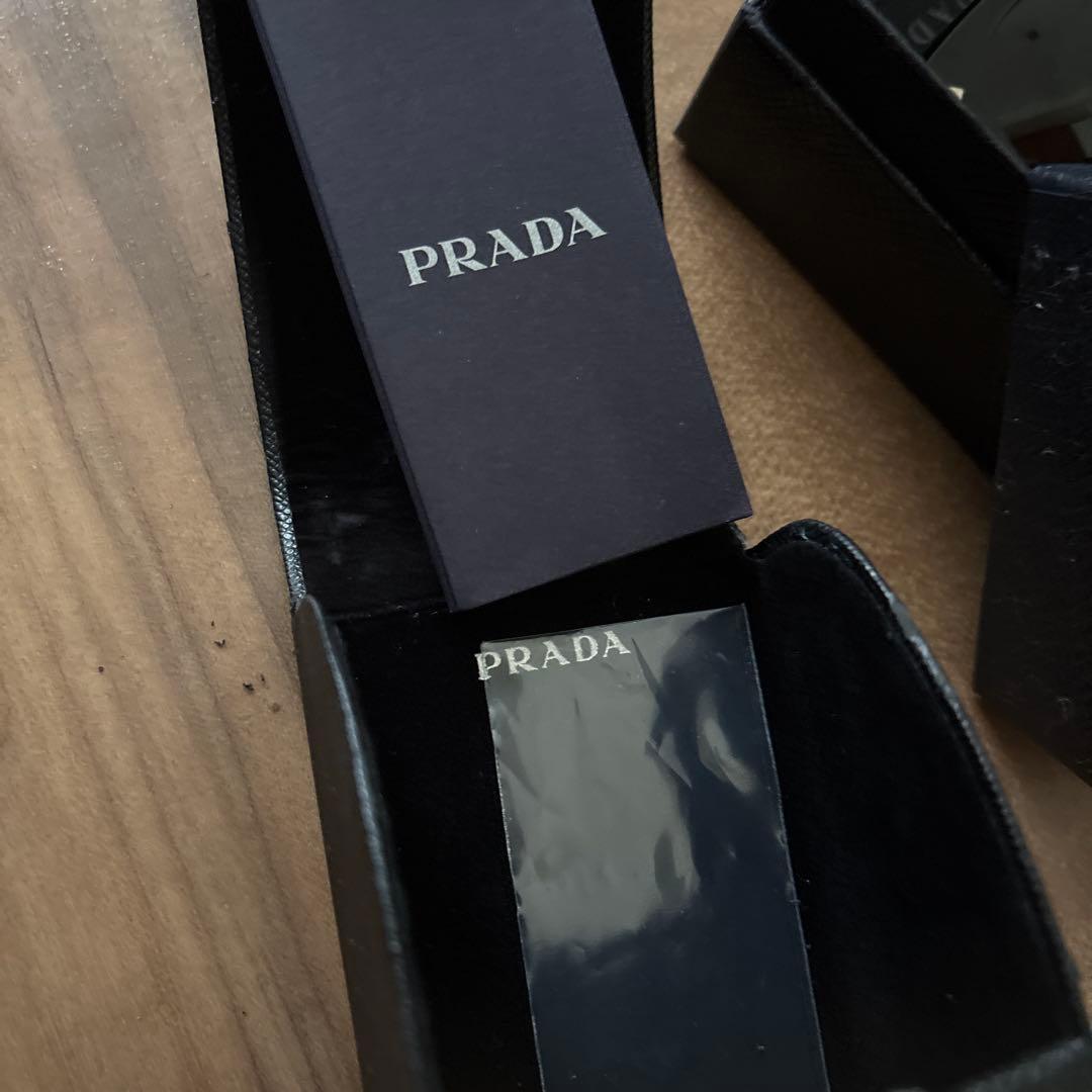 PRADA ブラウン スクエア サングラス