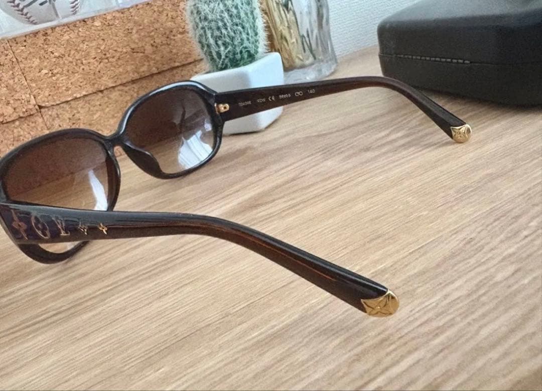 【LOUIS VUITTON】サングラスZ0459E ブラウン/グリッター
