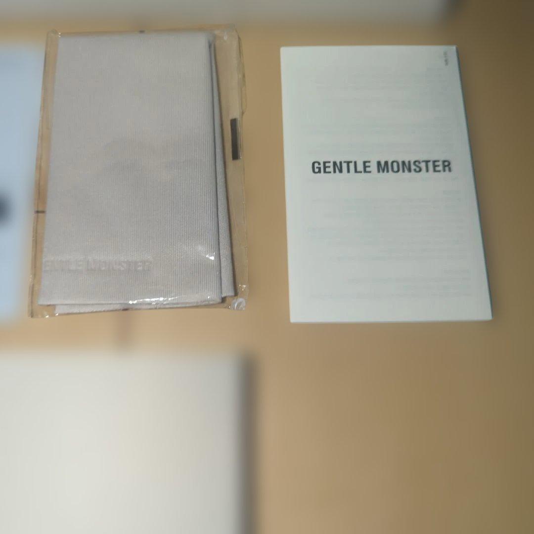 GENTLEMONSTER.サングラスＮOMA.BLG.✨✨