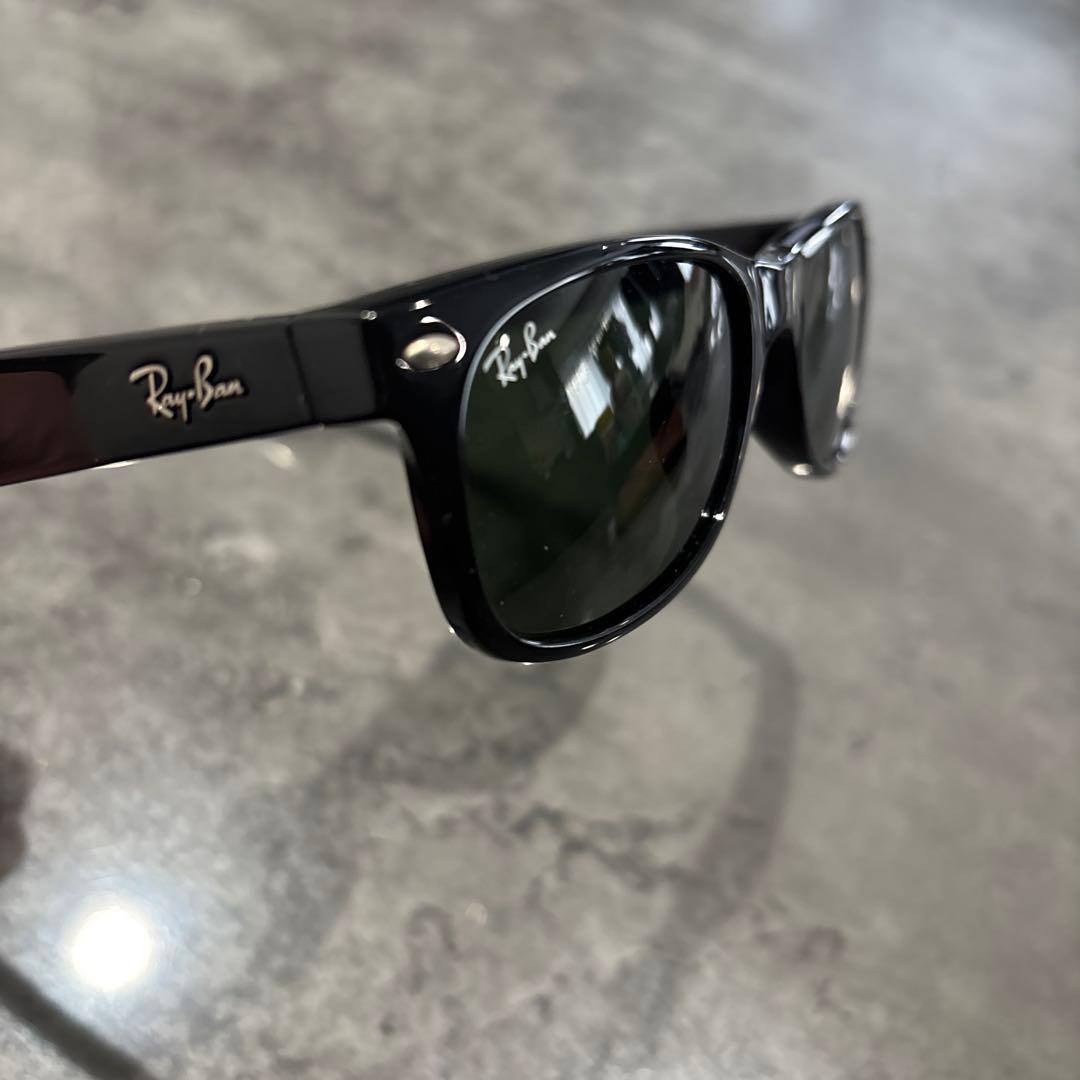 Ray-Ban New Wayfarer ブラックサングラス