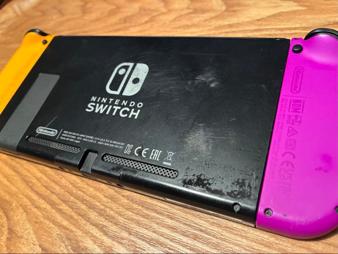 マ*ロ様 Nintendo Switch オレンジ/ピンク Joy-Con