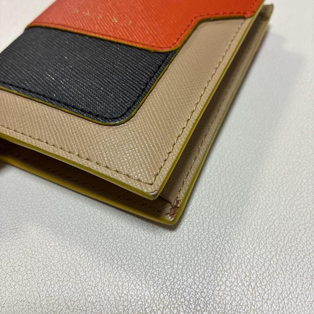 み*こ様 【美品】MARNI マルニ 財布 二つ折り財布 二つ折りウォレット