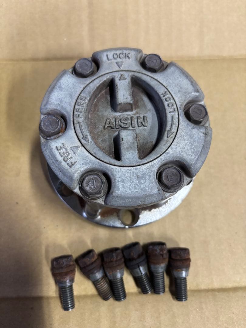 ジムニーJA11 AISIN マニュアルフリーハブ左右　中古