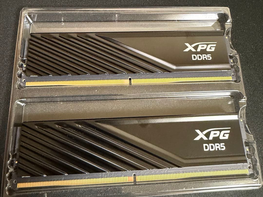 ADATA 16GB (8GBx2) メモリ　規格 DDR5-5600