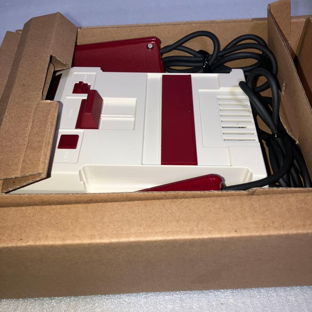 Nintendo ニンテンドークラシックミニ ファミリーコンピュータ②