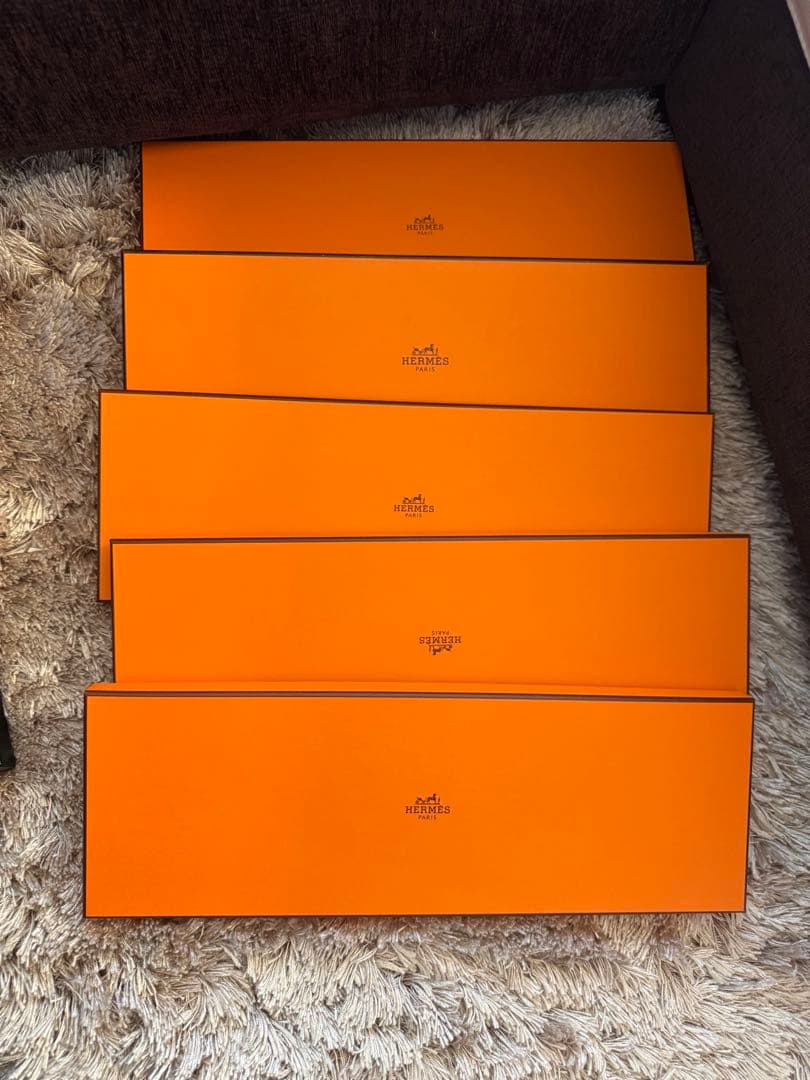 高級ネクタイケースセット LOUIS VUITTON HERMES