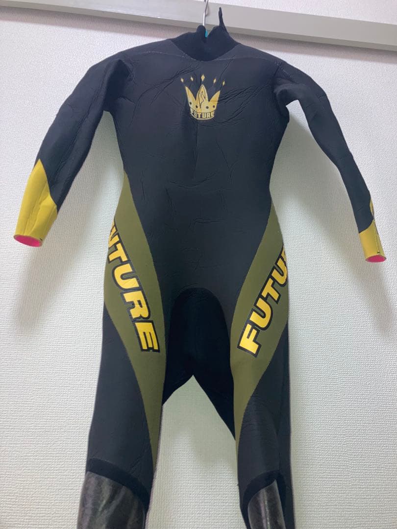 FUTURE⭐️MLサイズ5mm×3mmウェットスーツ　セミドライ裏起毛