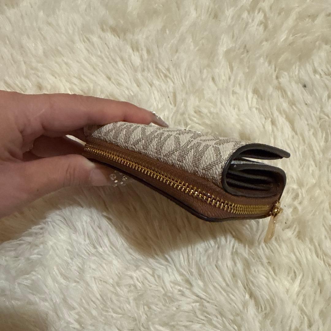 マイケルコース　三つ折り財布　新品