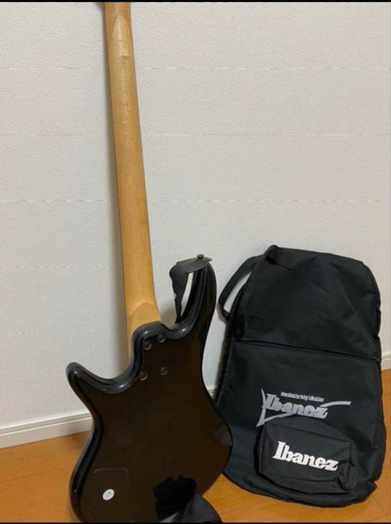 Ibanez エレキベース ブラック メイプルネック GSR320A BKN