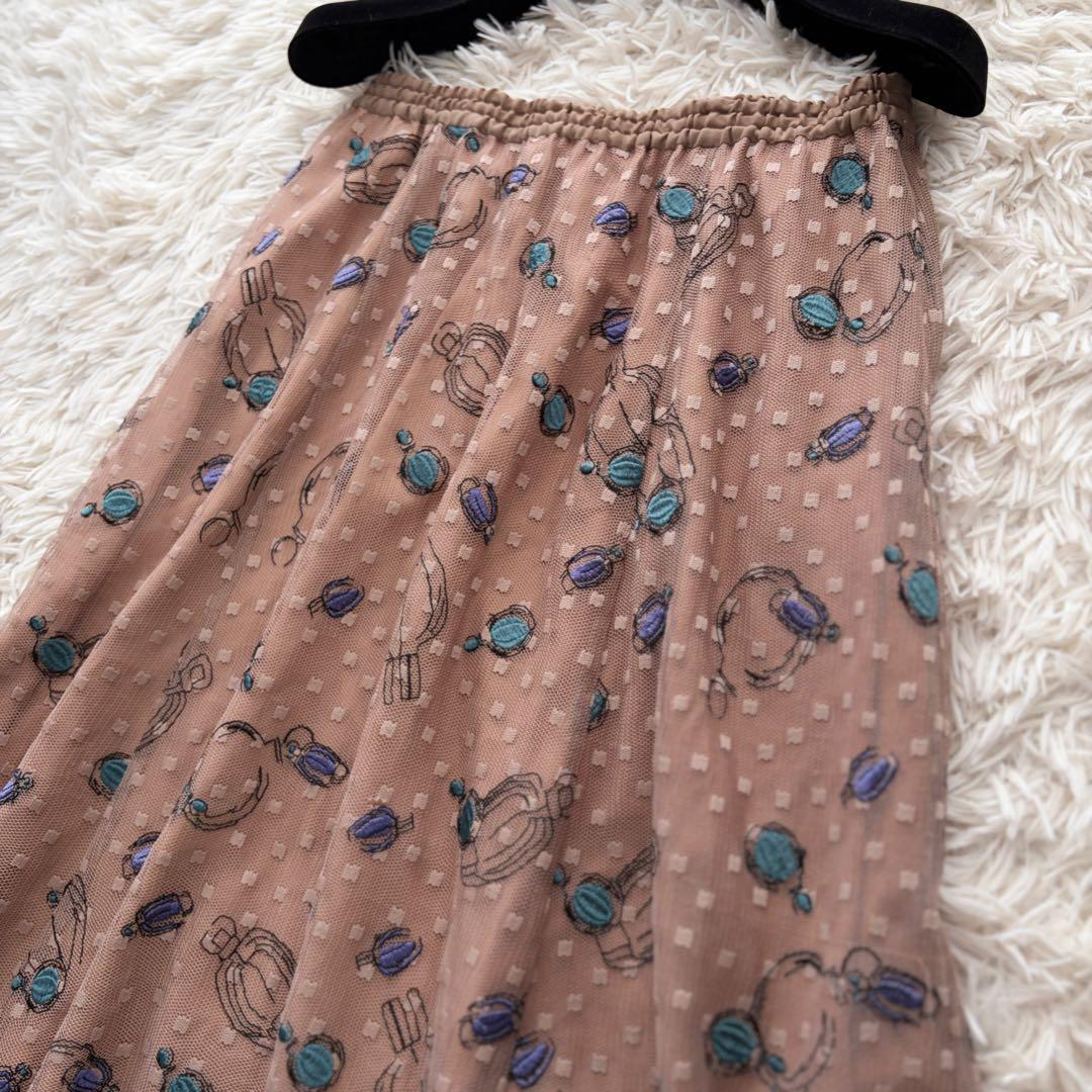 【華 様グレースコンチネンタル】ダイアグラム コスメ刺繍チュールスカーのみ 36