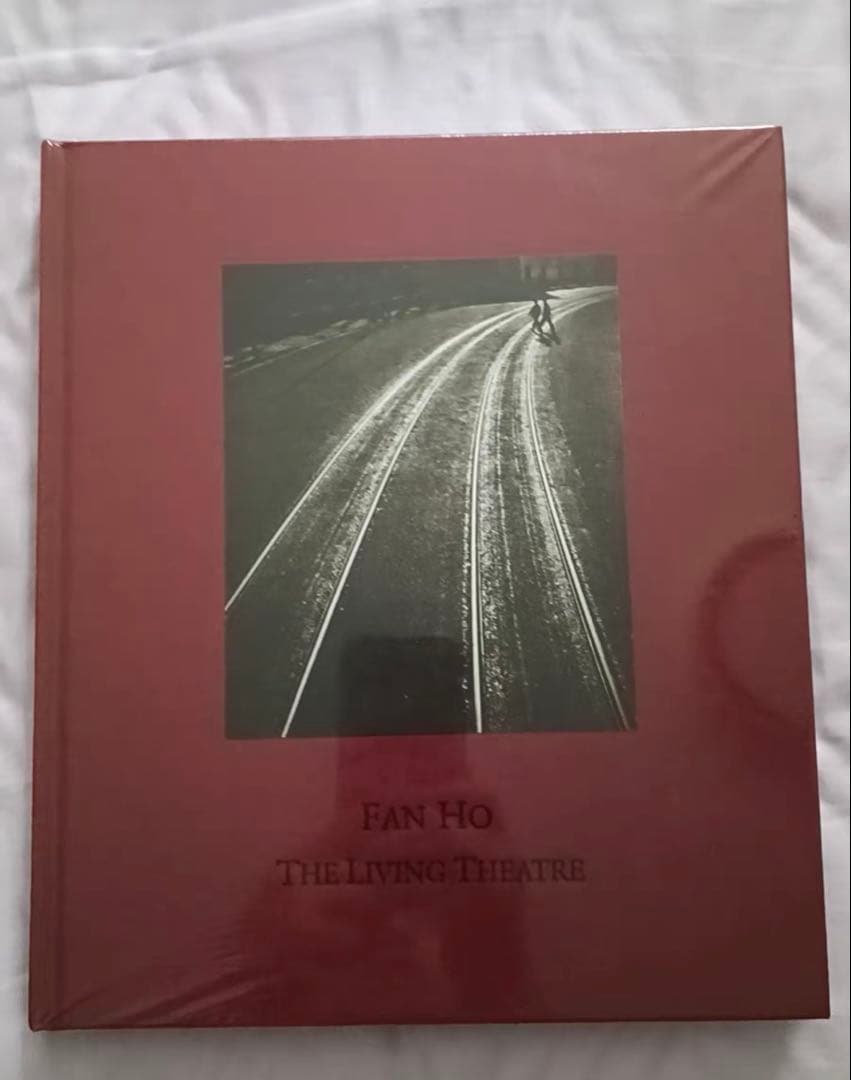 新品　未開封　FAN HO THE LIVING THEATRE