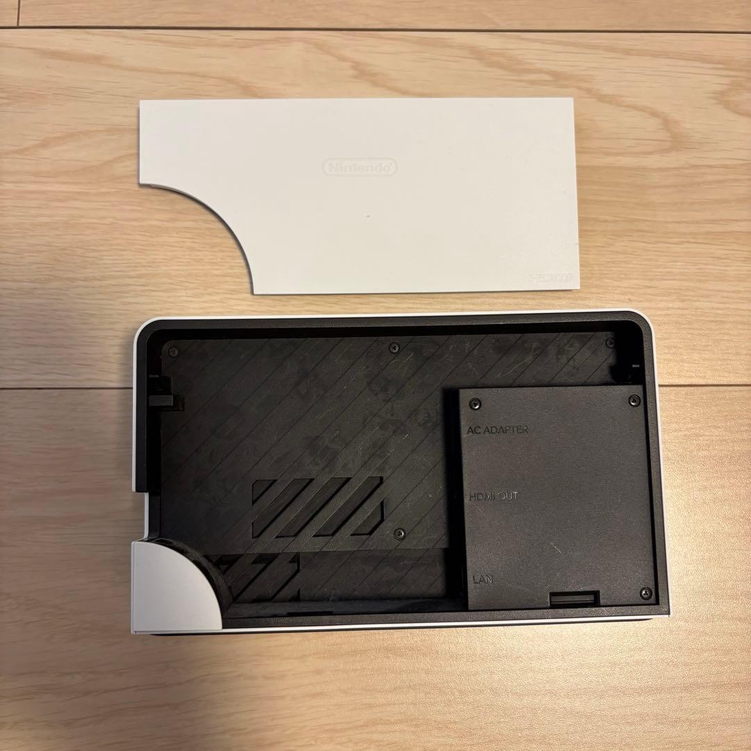 Nintendo Switch 有機ELモデル ホワイト オプション品セット付き