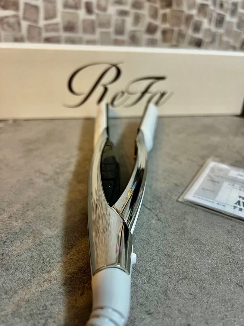 《美品》ReFa ストレートアイロン RE-AC02A