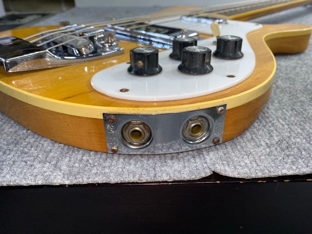 Rickenbacker 4001 ベース リッケンバッカー