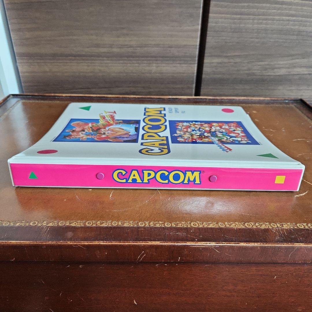 非売品カプコン 2穴ルーズリーフバインダー　ストリートファイターⅡ&ロックマン