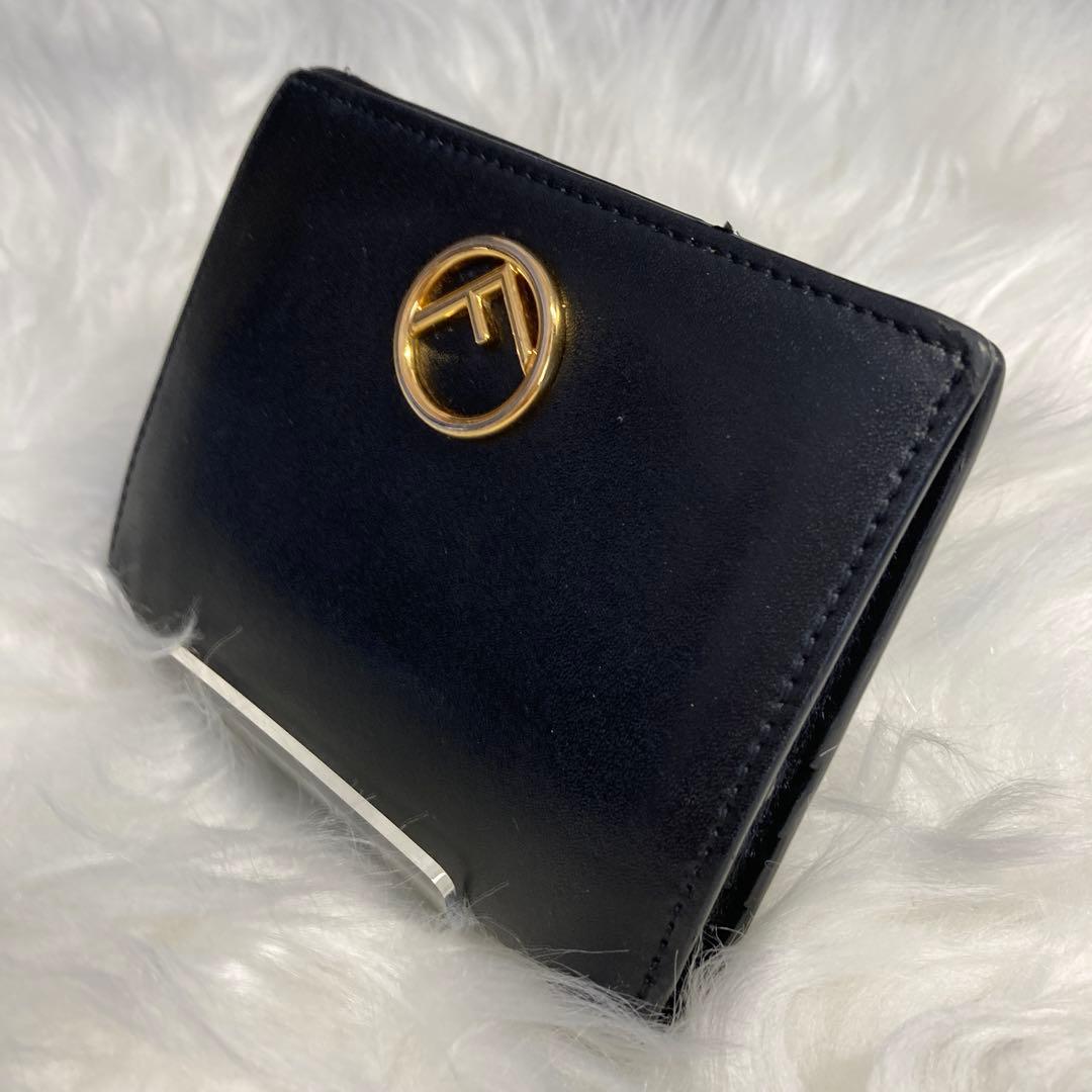 【美品】FENDI フェンディ エフイズ 二つ折り財布 黒