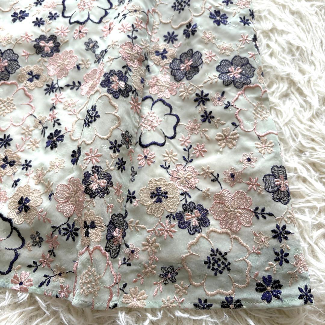 【未使用 タグ付き】トッカ　FLOWERINGワンピース　花柄　刺繍　フレア　0