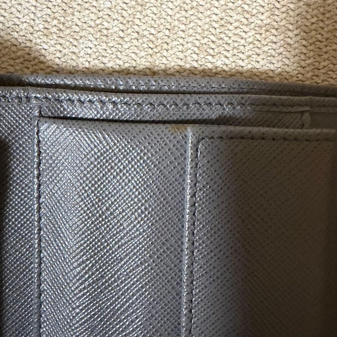 外箱/保証書付き PRADA ミニ財布 サフィアーノレザー リボン