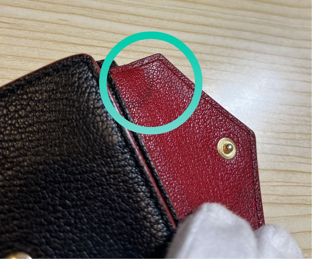 MIUMIU 黒 折り財布 ミニウォレット
