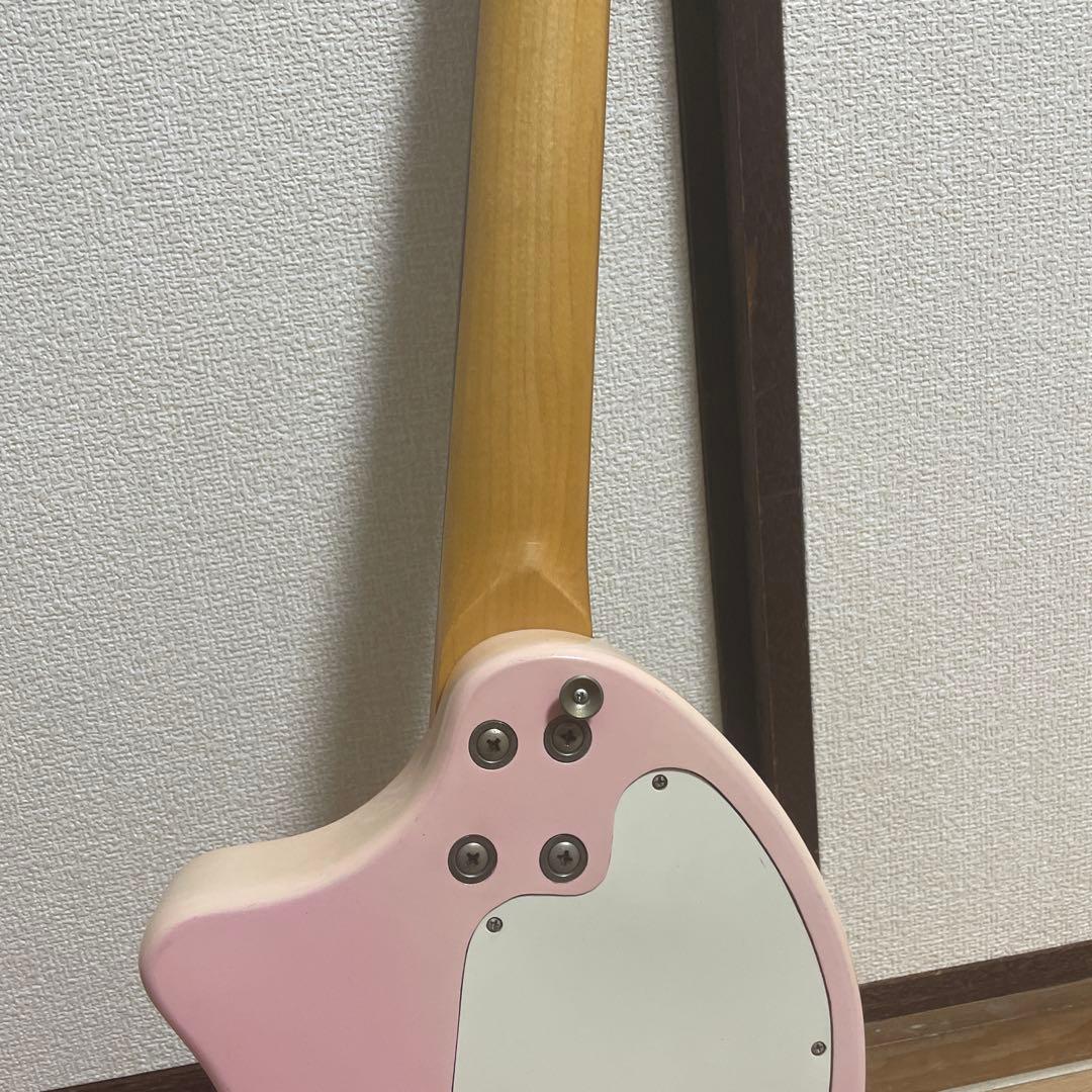 フェルナンデスZO-3ピンク エレキギター 内蔵スピーカー