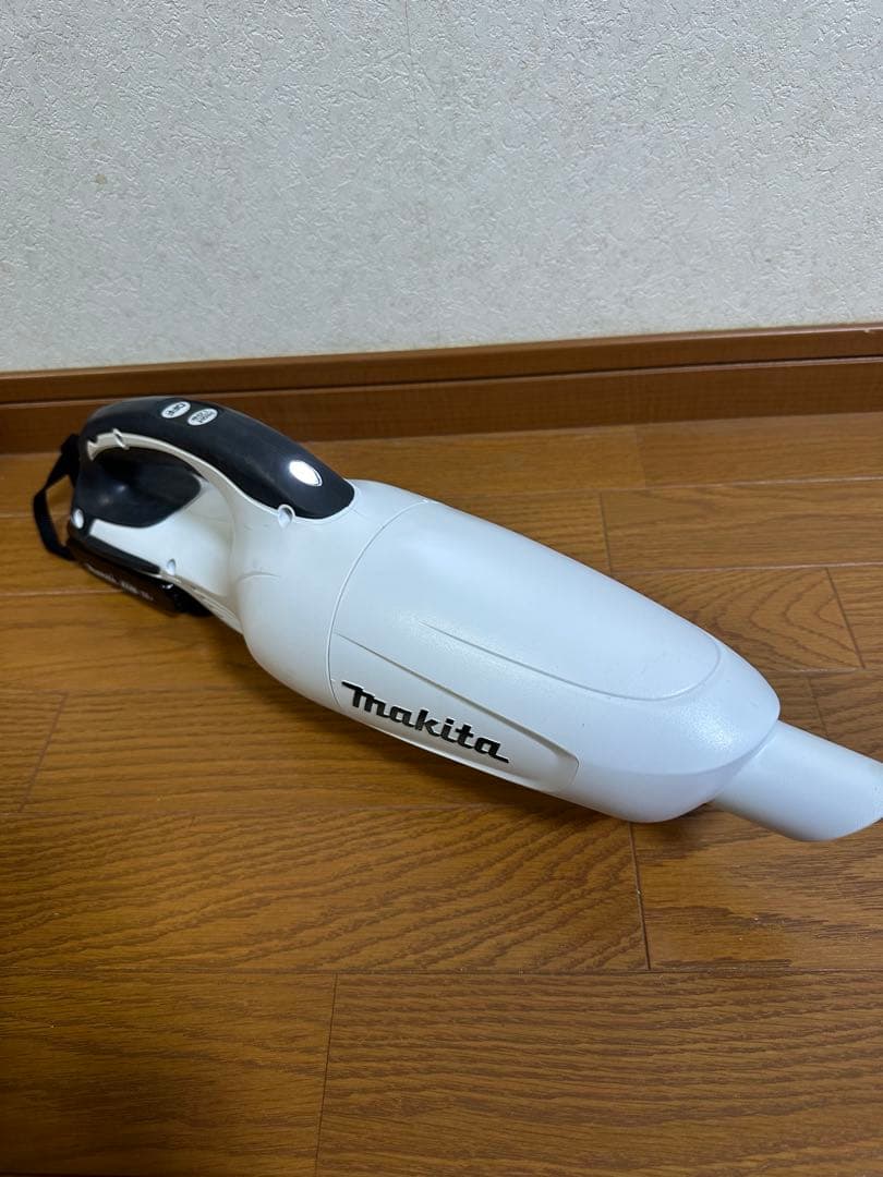 マキタ　充電式クリーナ　cl181fd サイクロン