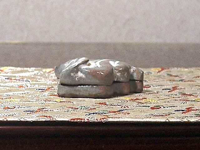 京焼・清水焼　八木一艸 作　三島手　華菊　香合　無傷　共箱