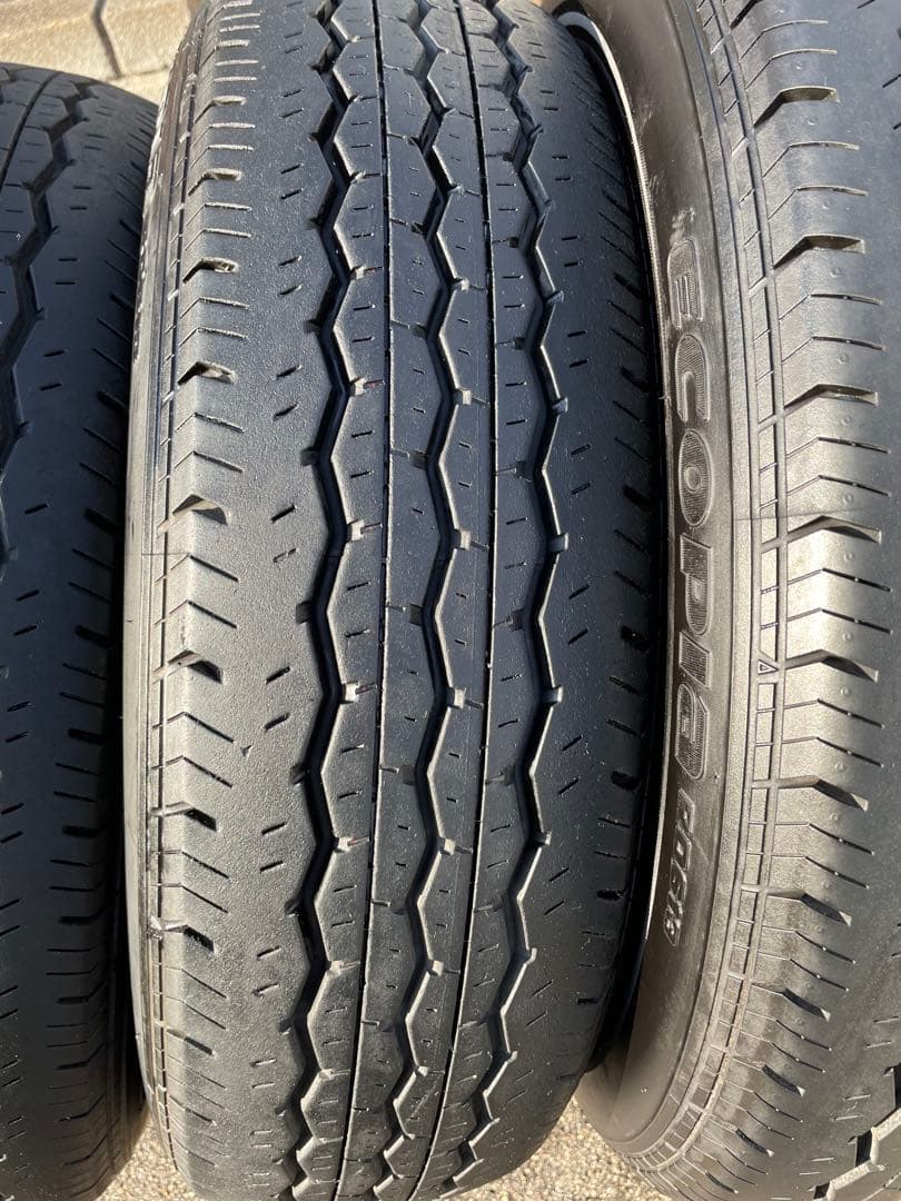 ハイエース純正タイヤ　BRIDGESTONE 195/80R15 中古4本セット