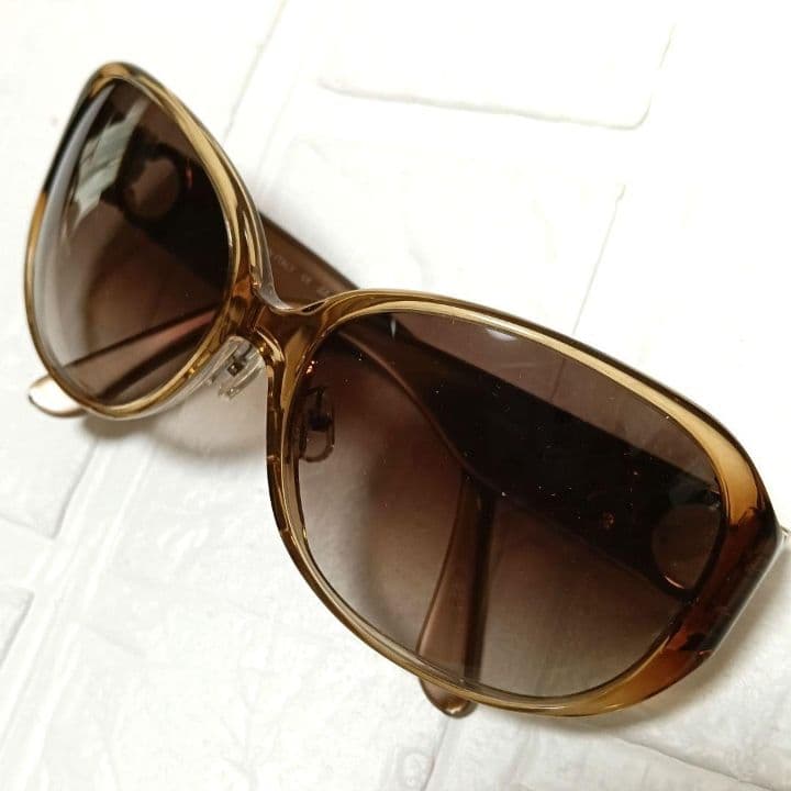 2140 Salvatore Ferragamo サングラス SF609 SA