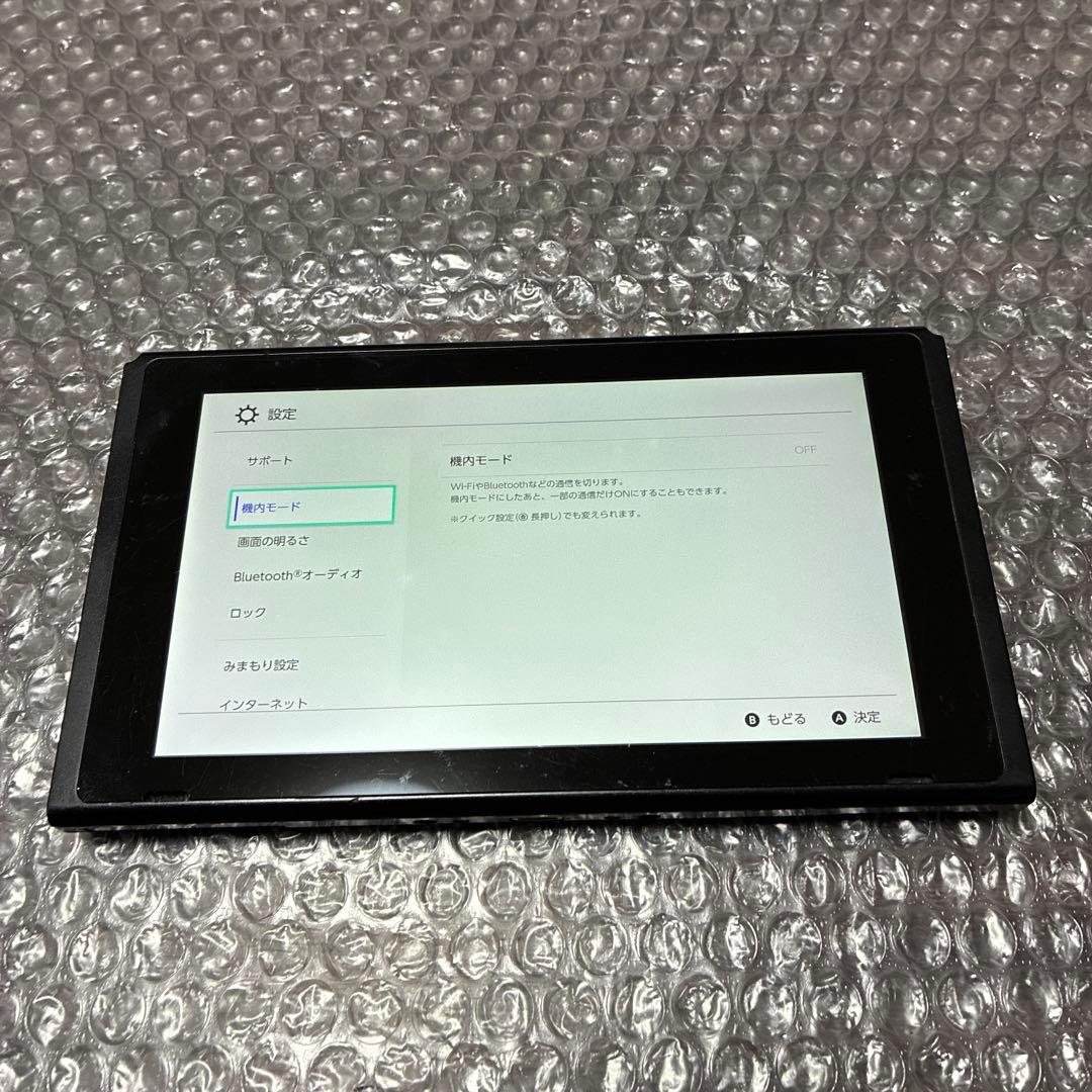 4 Nintendo Switch 本体　初期型
