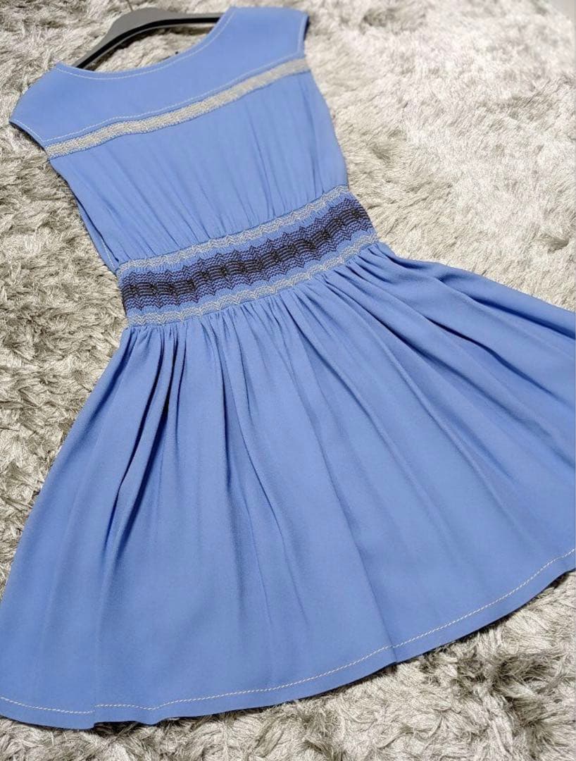 【タグ付き新品未使用】PRADA　プラダ　ワンピース　ブルー