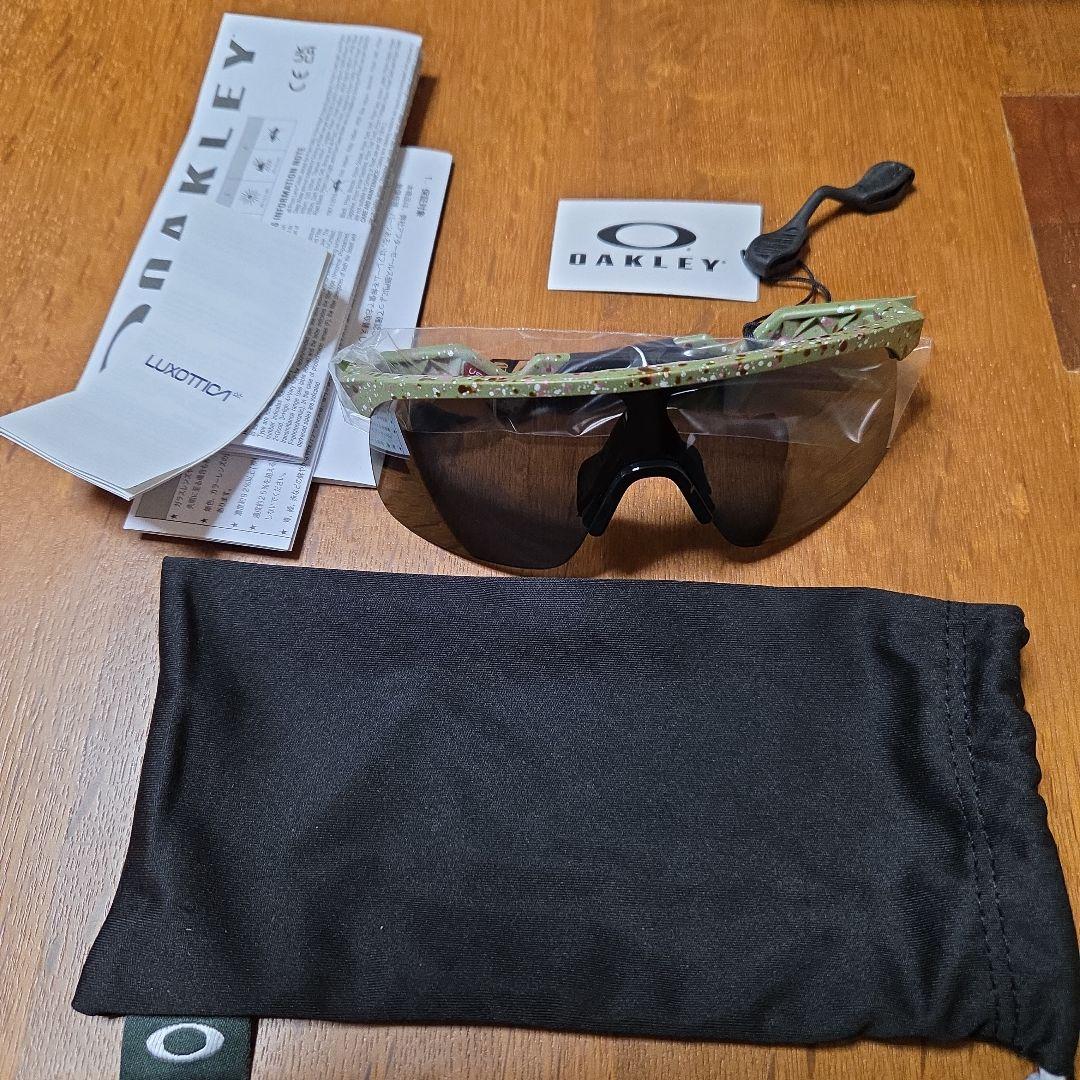 Oakley サングラス　ジュニア用