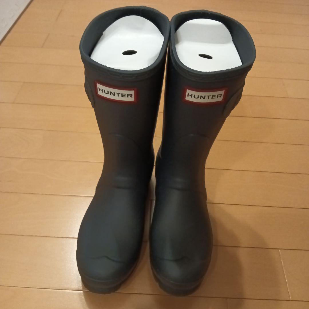美品！HUNTER レインブーツネイビー　23センチ