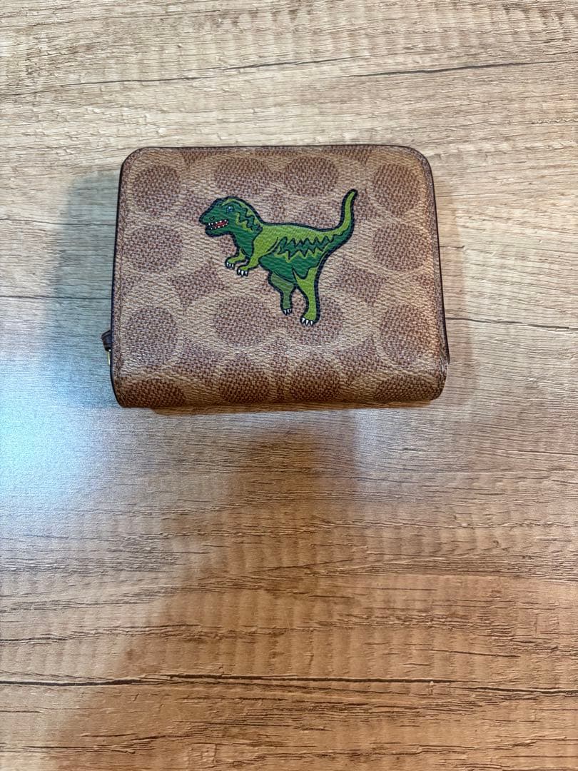 Coach 恐竜刺繍 二つ折り財布