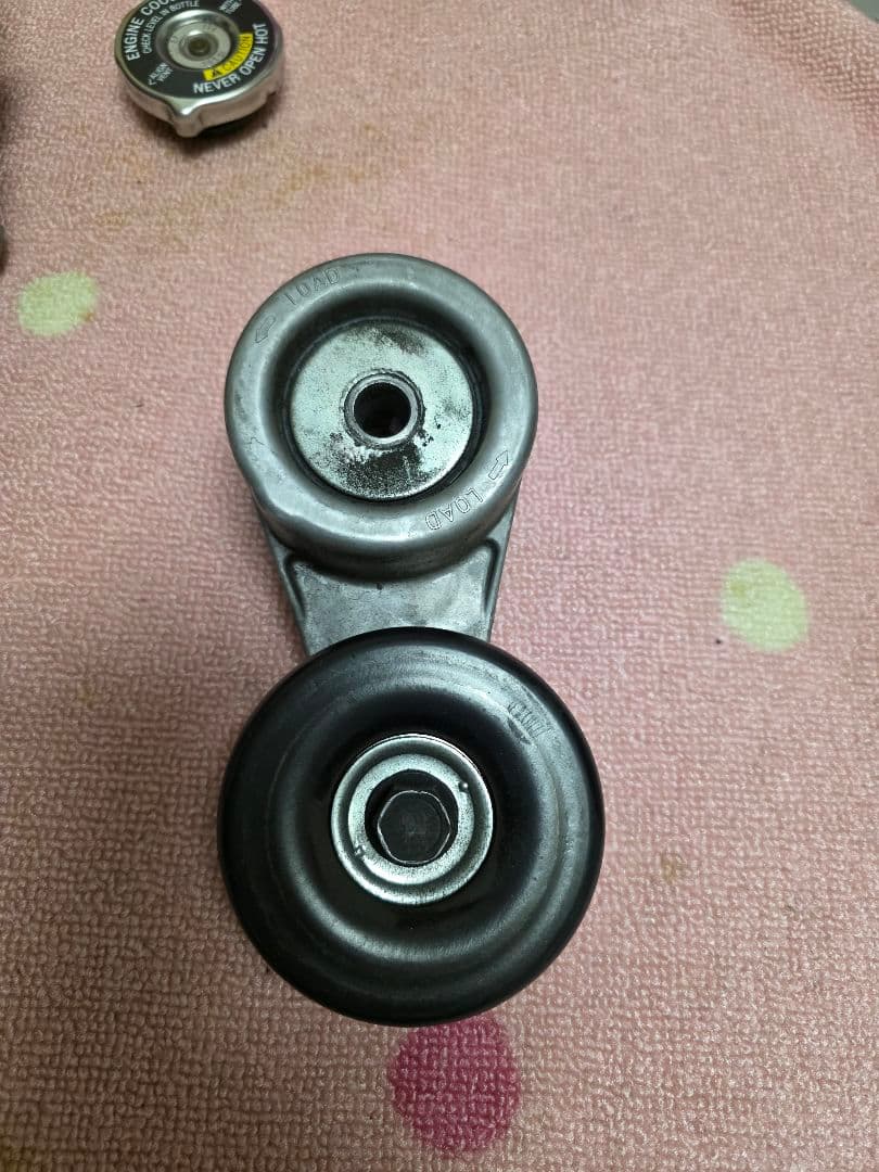 シボレー C1500 オルタネーター×1 テンショナー×2 プーリー×2　 他