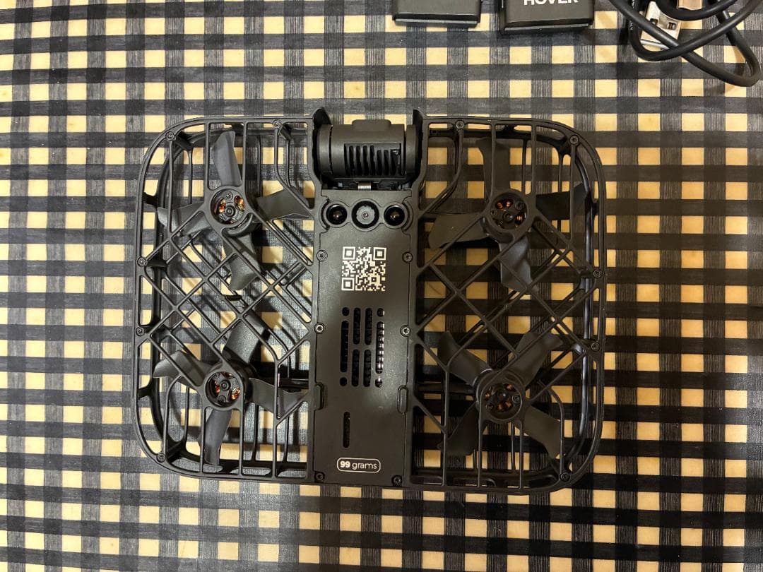 これで最後！）ドローンHOVERairX1smart本体と充電機器
