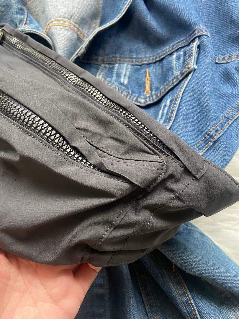 レア　Prada ウエストバッグ　unisex 男もおすすめ
