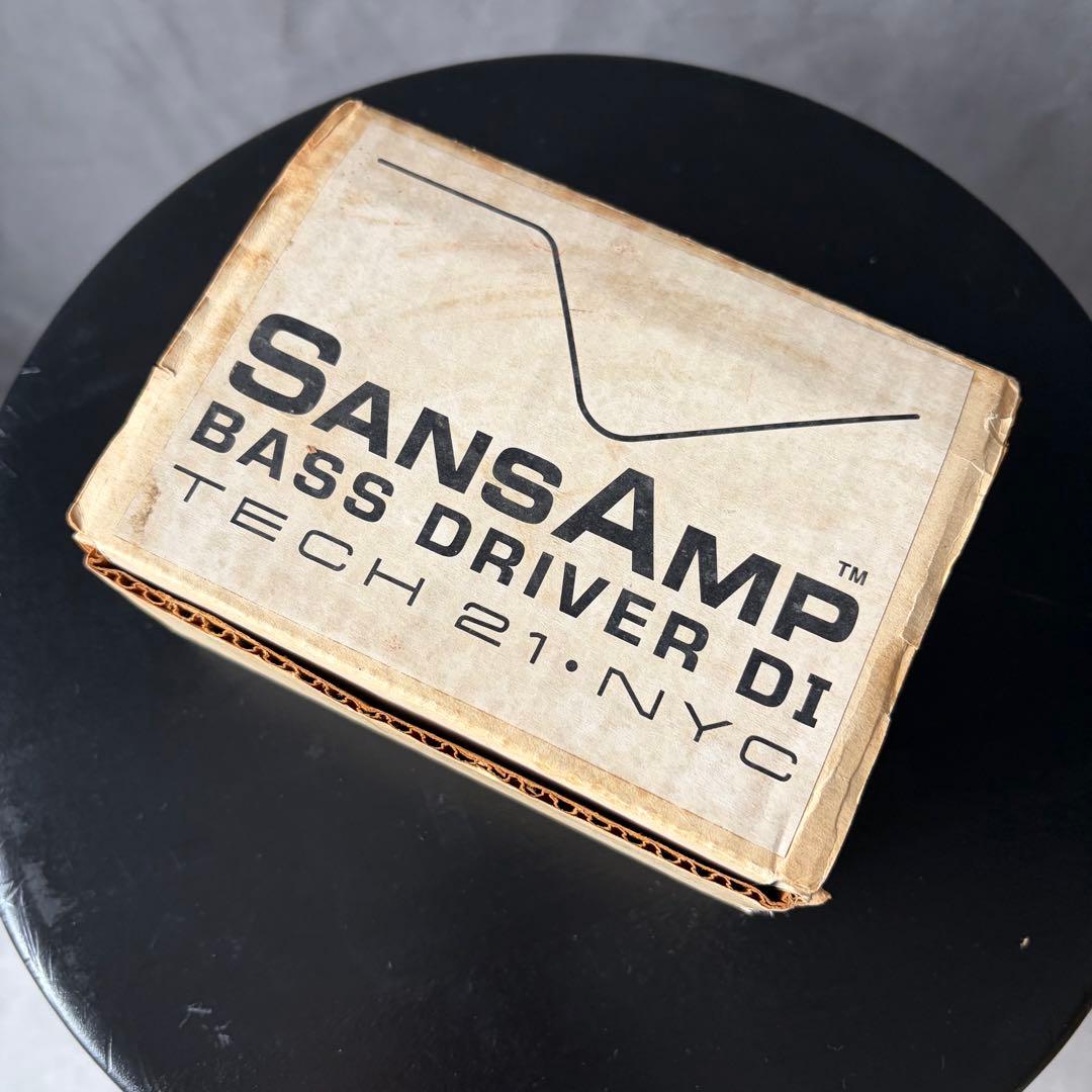 箱付き Tech 21 SansAmp Bass D DI 前期