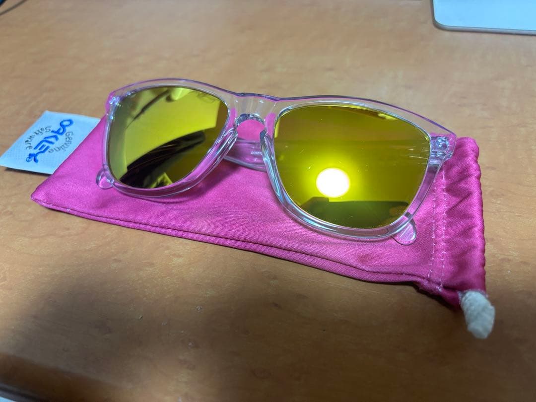 OAKLEY　Frogskins