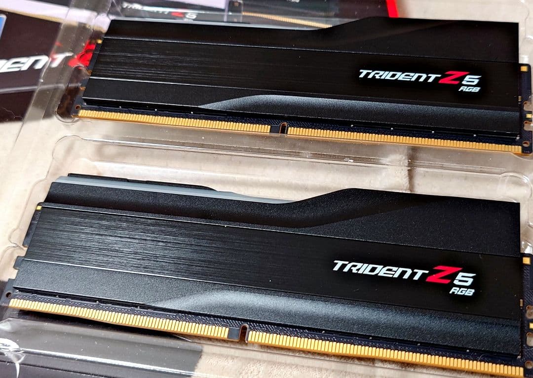 メモリー G.Skill TridentZ5 RGB DDR5-6000 64GB