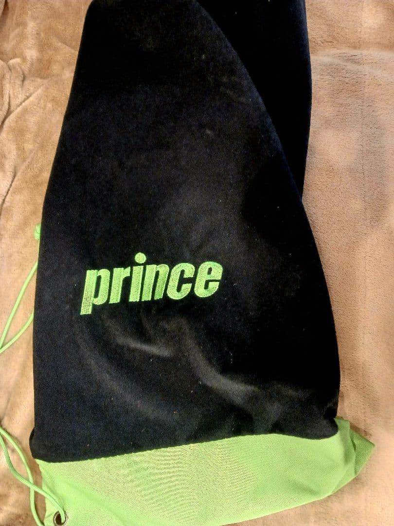 テニスラケット(硬式用) 紫と白 Prince