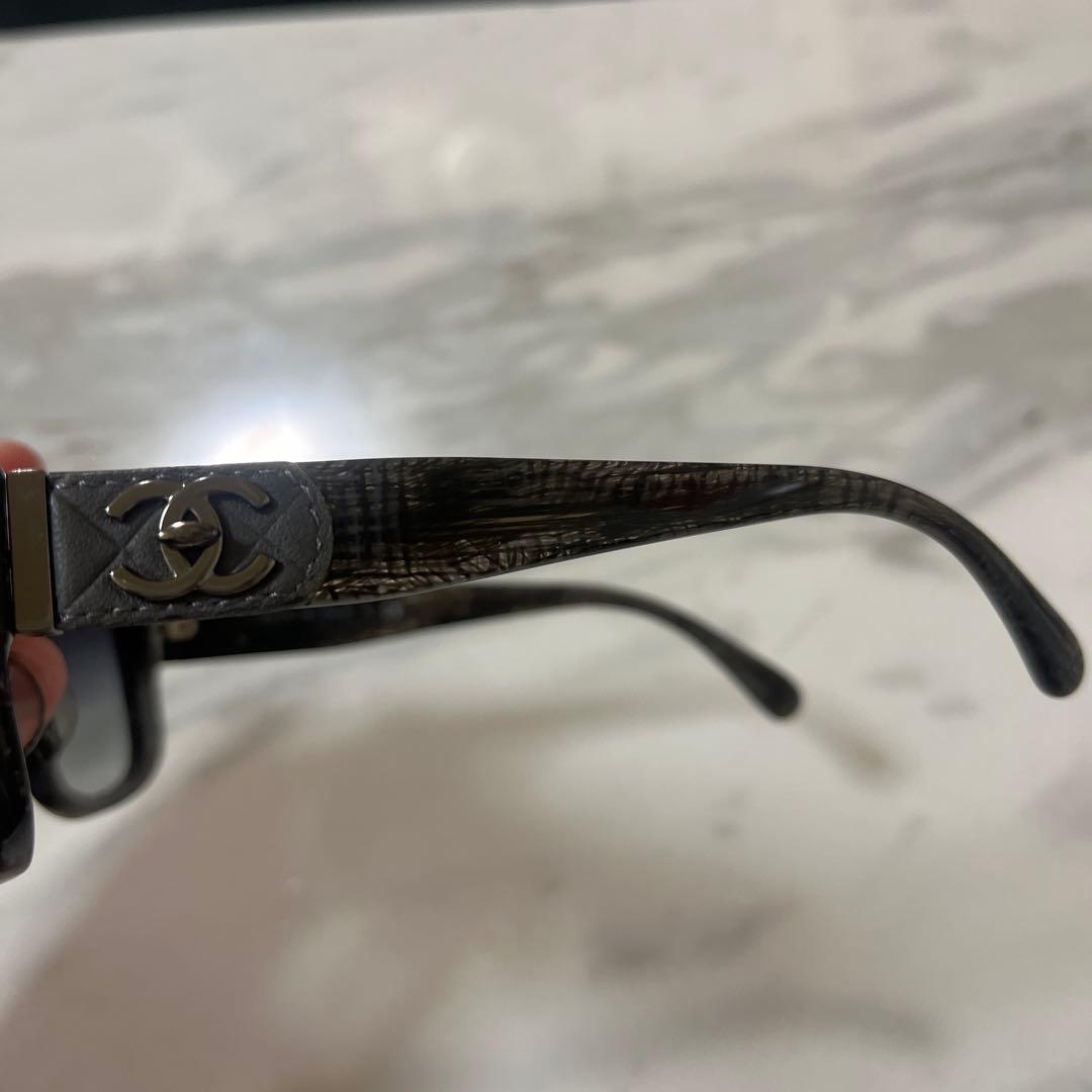 Chanel キャットアイ サングラス ブラック