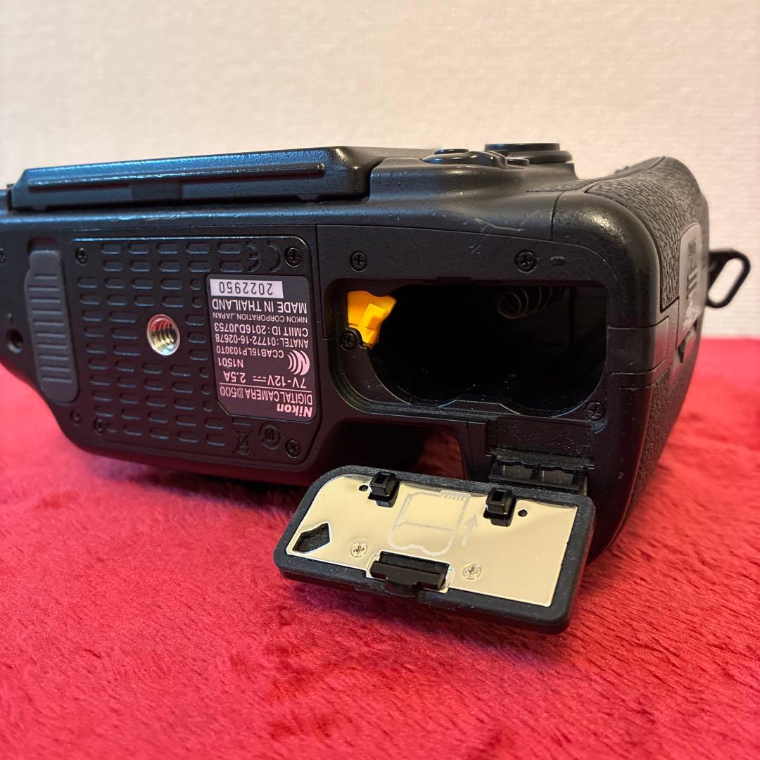 Nikon ニコン　D500 オマケ付き(kf-nfe2) ショット数22876
