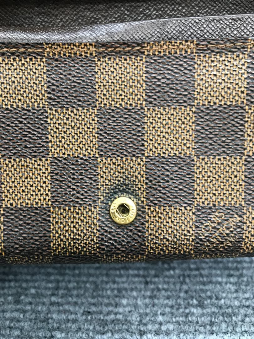 LOUIS VUITTON　二つ折り財布　ダミエ　4