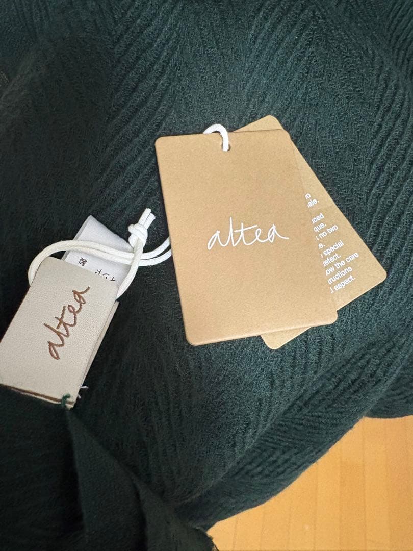 altea ダークグリーン ヘリンボーンストール　マフラー　未使用品