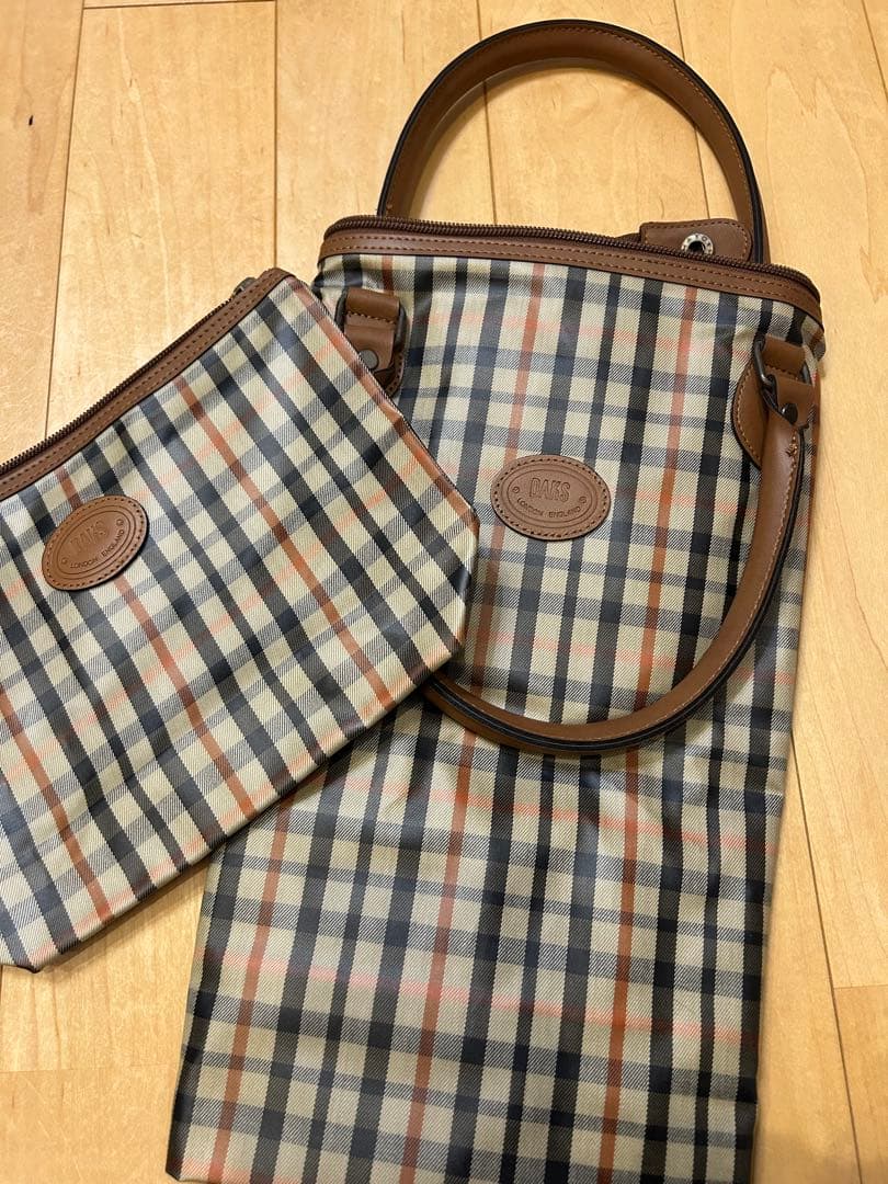 DAKSのバック＆ポーチ未使用品