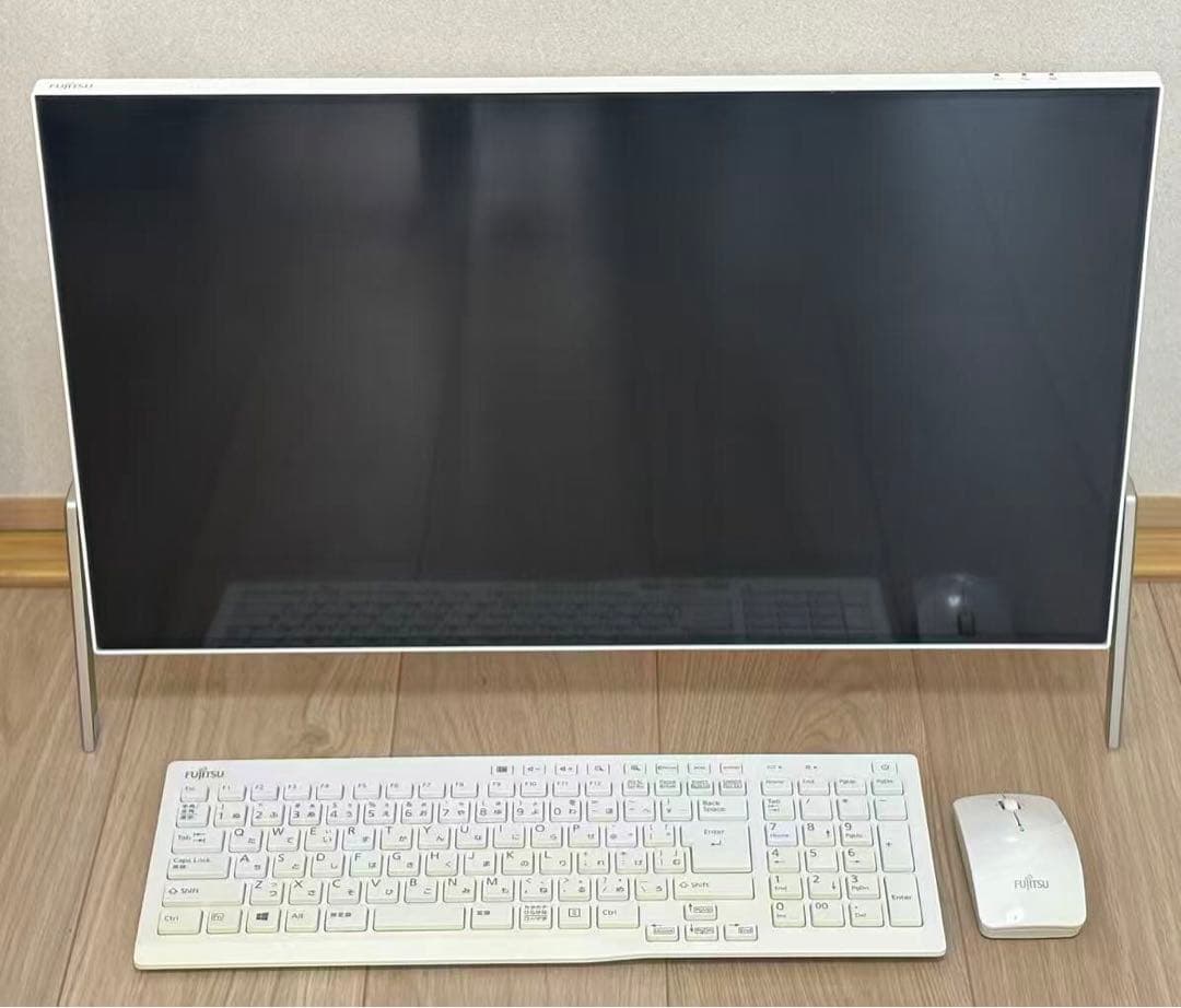 富士通一体型PC ESPRIMO FH77/B1 i7 SSD Office21