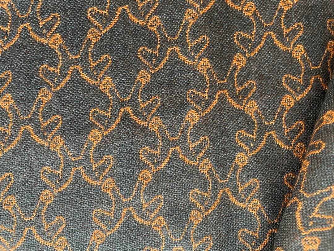 エルメス　マフラー　オレンジ　ブラウン　一箇所糸のツレあり(写真あり)